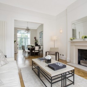 Hollywood Road, London, SW10